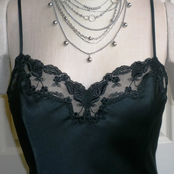 Victoria's Secret Black Slip - Picture 4 of 8